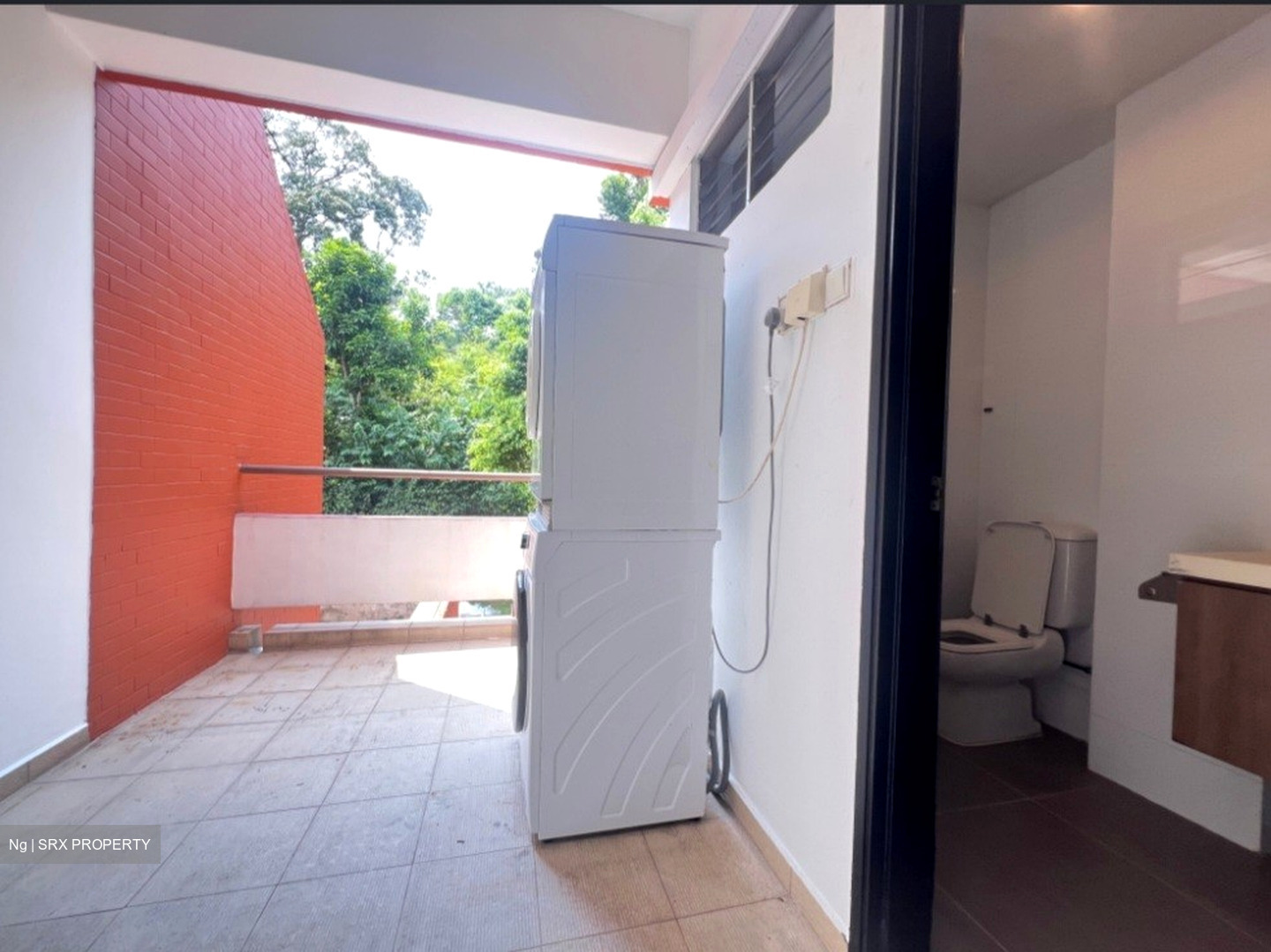 Watten Estate Condominium (D11), Condominium #557242851